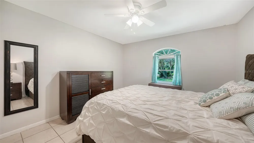 4498 HIDDEN RIVER ROAD Sarasota, FL 34240