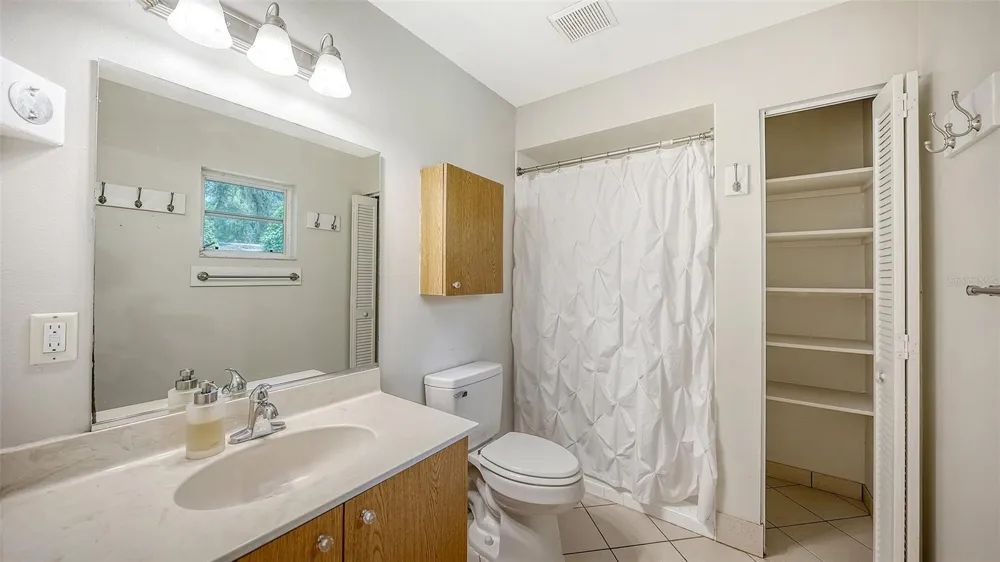 4498 HIDDEN RIVER ROAD Sarasota, FL 34240