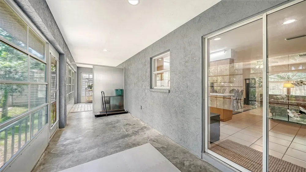 4498 HIDDEN RIVER ROAD Sarasota, FL 34240