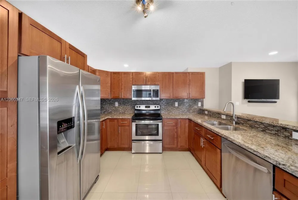 15166 SW 142nd Ct Miami, FL 33186