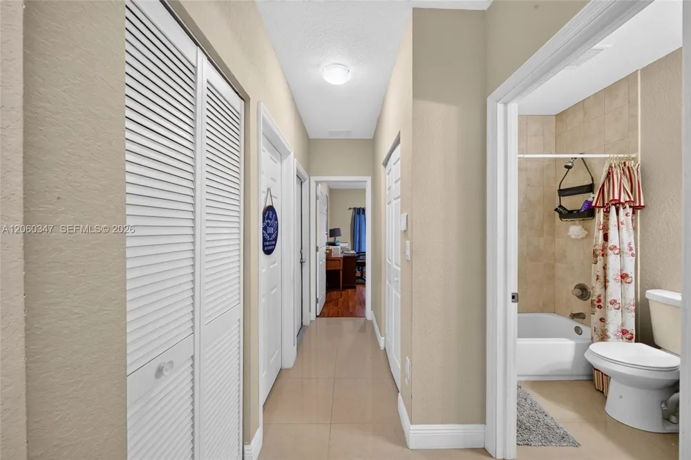 15166 SW 142nd Ct Miami, FL 33186