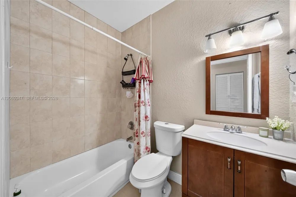 15166 SW 142nd Ct Miami, FL 33186