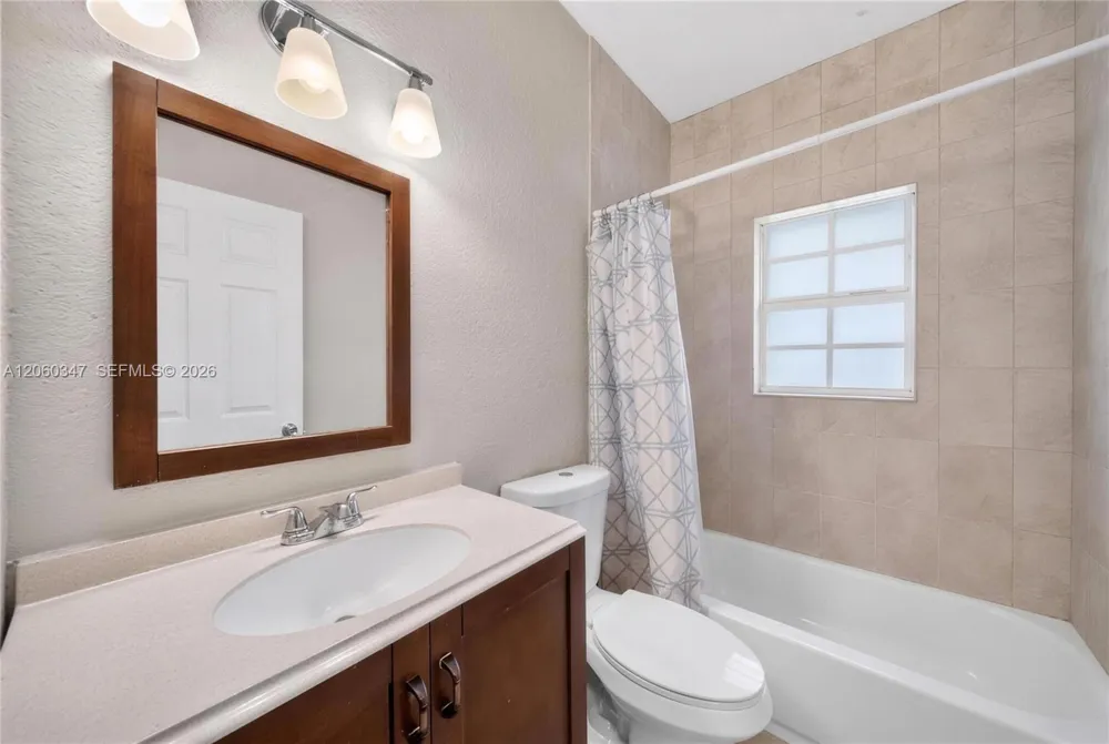 15166 SW 142nd Ct Miami, FL 33186