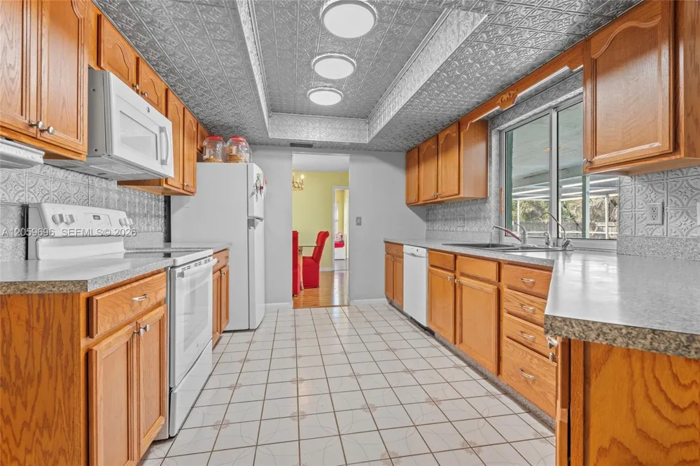 730 Bering Ave S Lehigh Acres, FL 33974