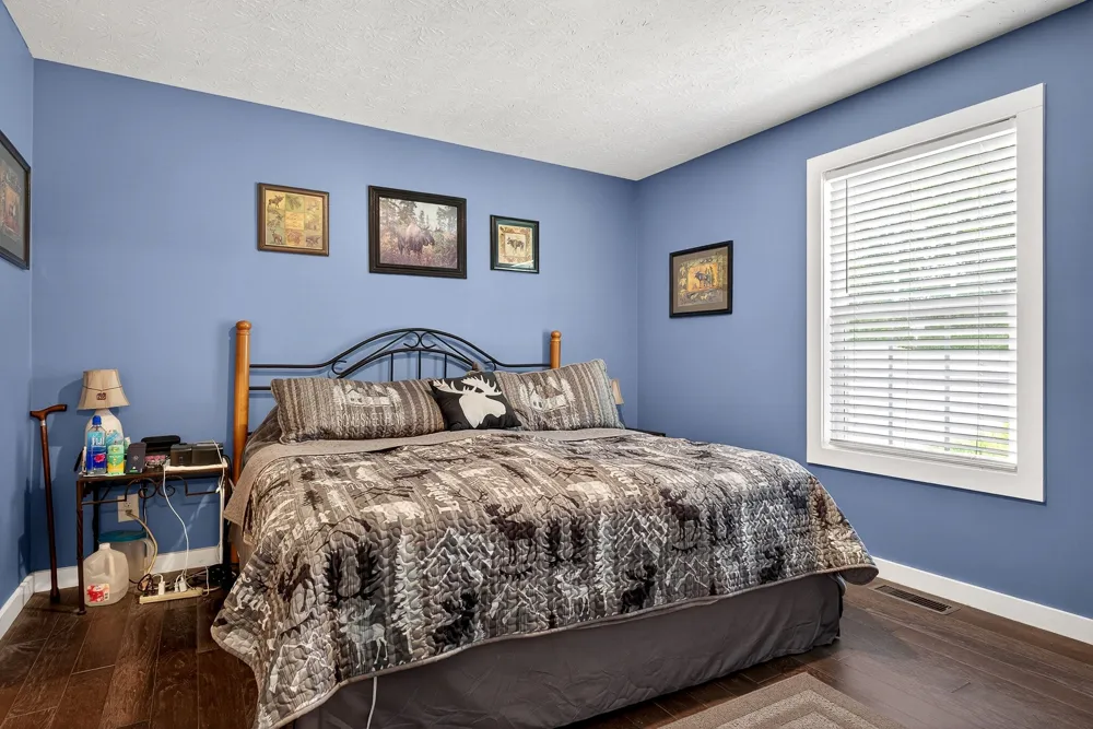 2040 Walker Cove Rd Sparta, TN 38583