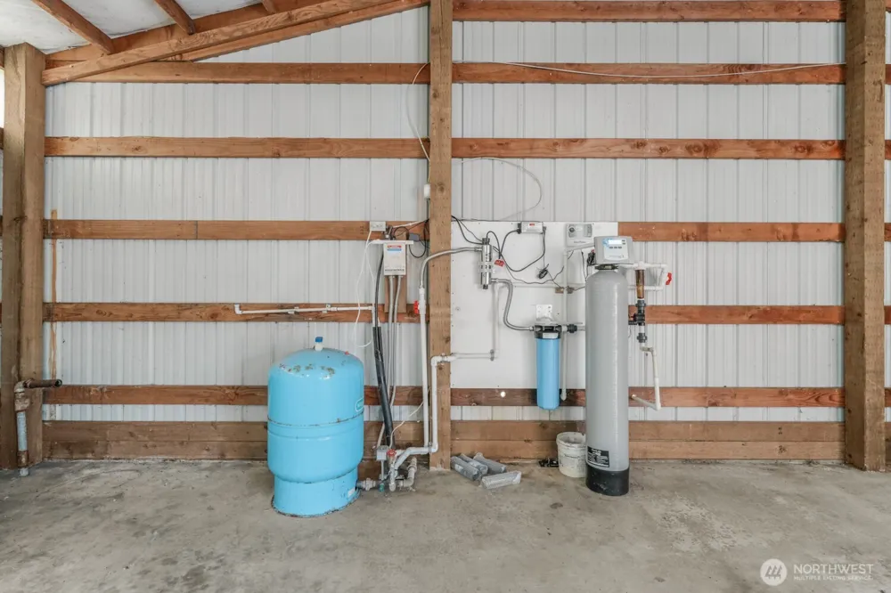3756 State Route 105 Tokeland, WA 98590