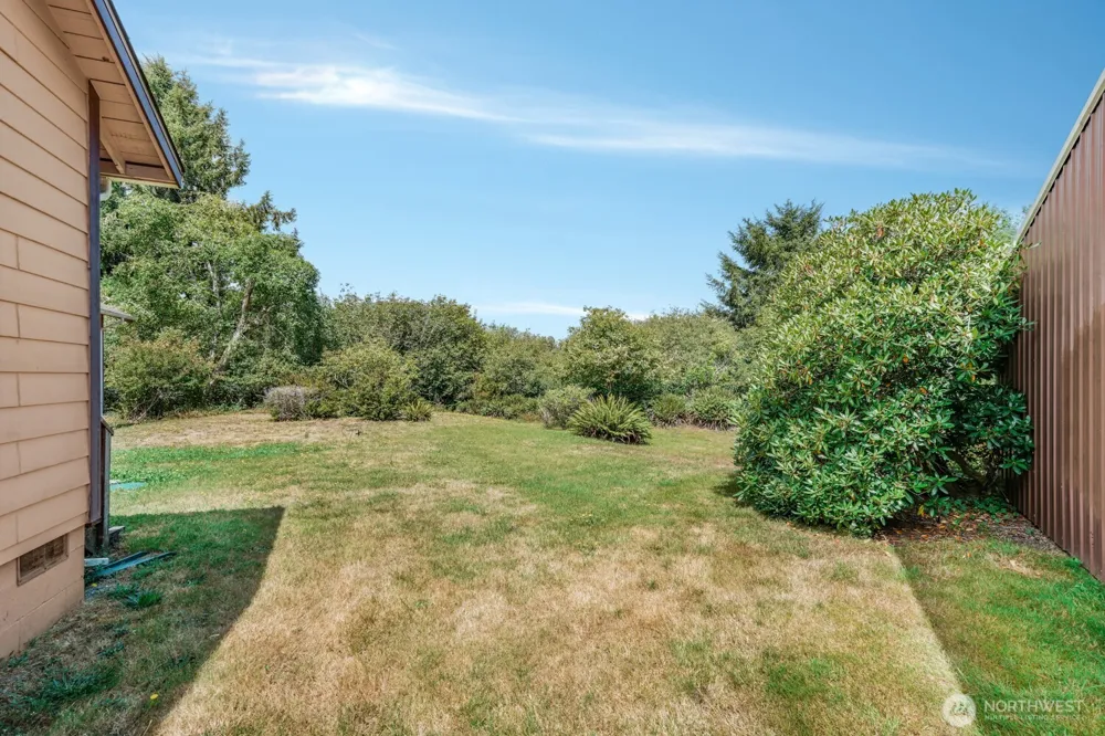 3756 State Route 105 Tokeland, WA 98590