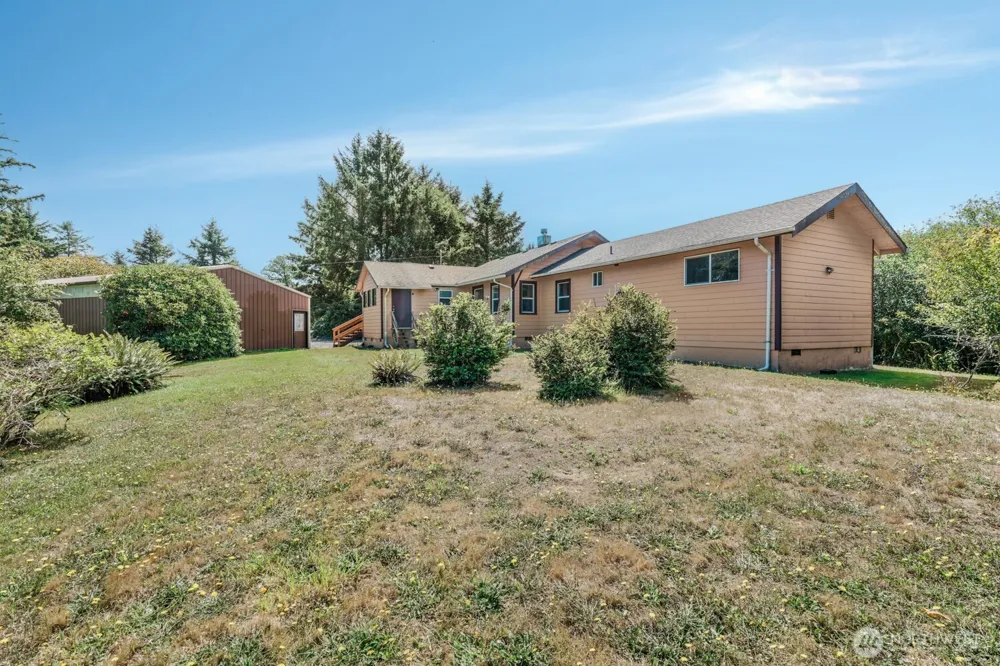 3756 State Route 105 Tokeland, WA 98590