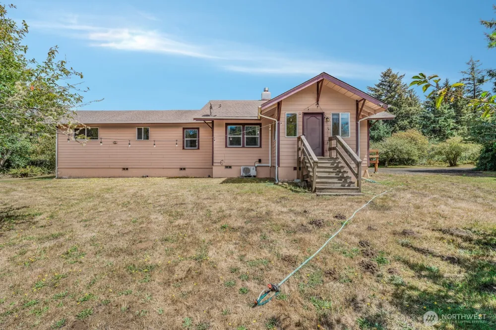 3756 State Route 105 Tokeland, WA 98590