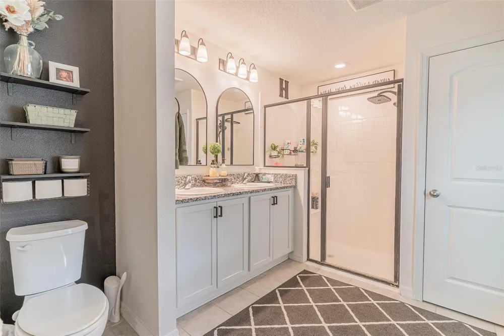 615 VALRI PARK DRIVE Valrico, FL 33594