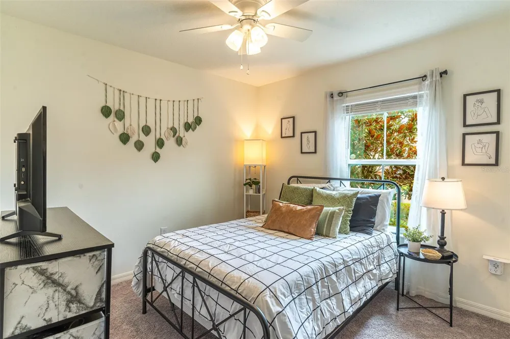 615 VALRI PARK DRIVE Valrico, FL 33594