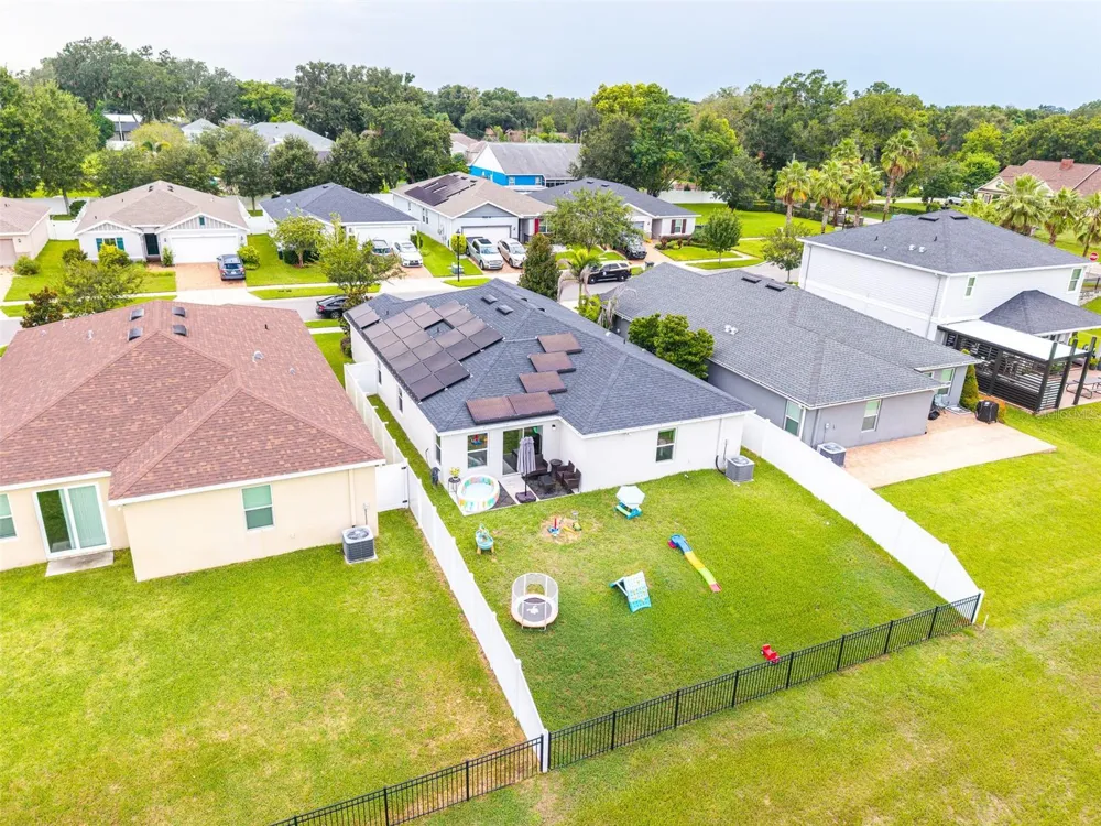 615 VALRI PARK DRIVE Valrico, FL 33594