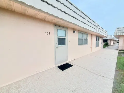 201 BEDFORD TRAIL #121