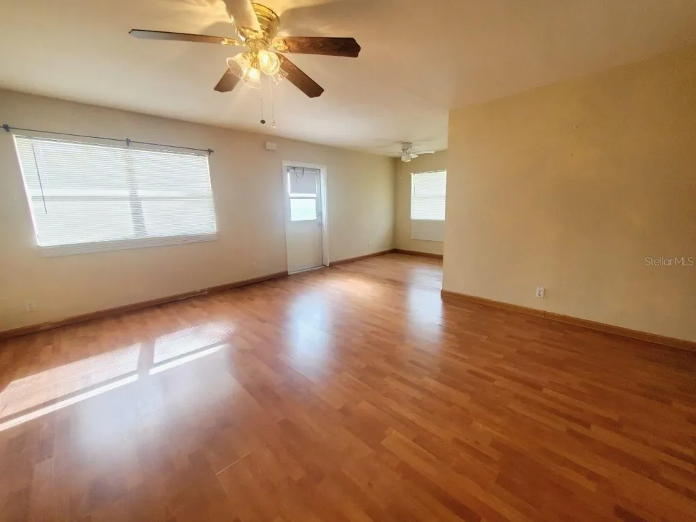 201 BEDFORD TRAIL #121 Sun City Center, FL 33573