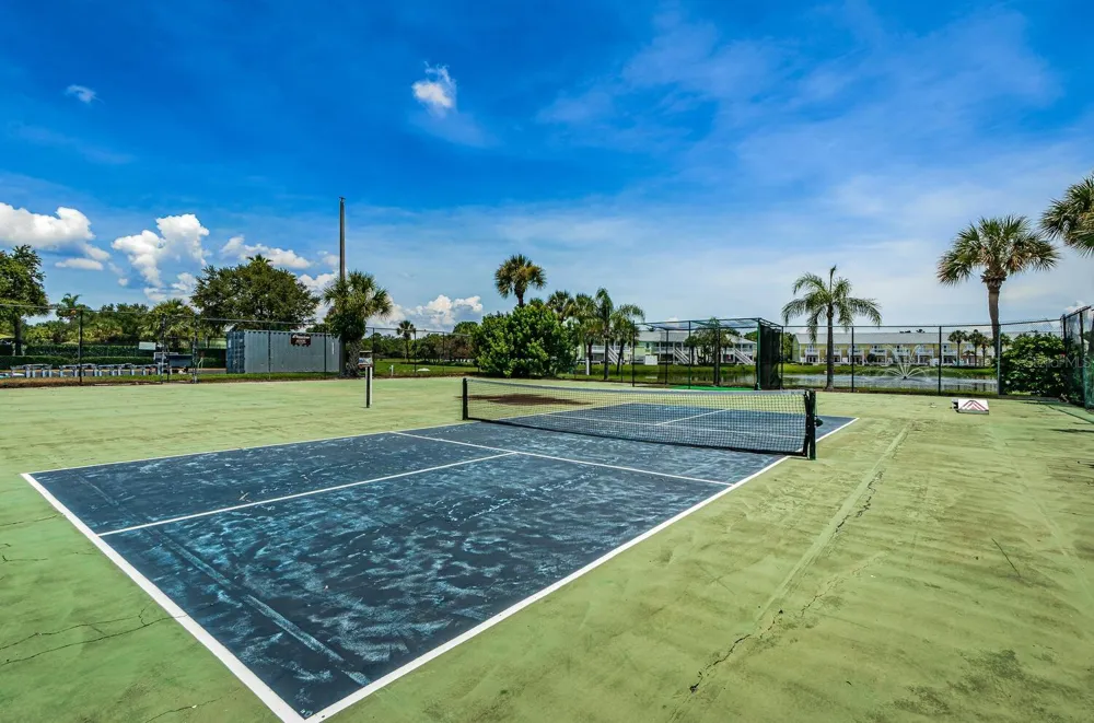 5215 COQUINA KEY DRIVE SE #B St Petersburg, FL 33705