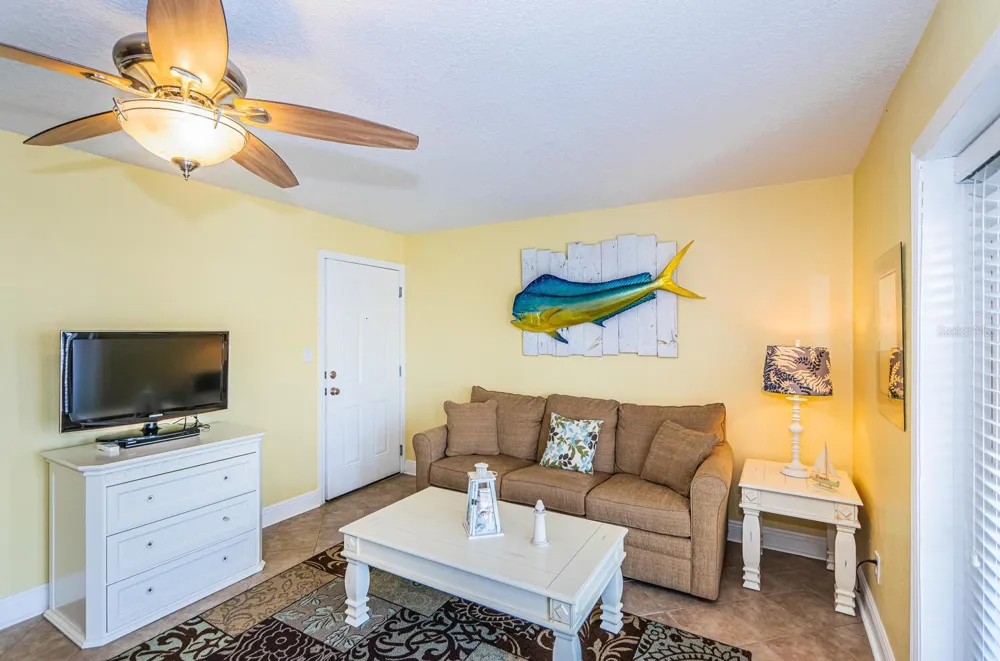 5215 COQUINA KEY DRIVE SE #B St Petersburg, FL 33705