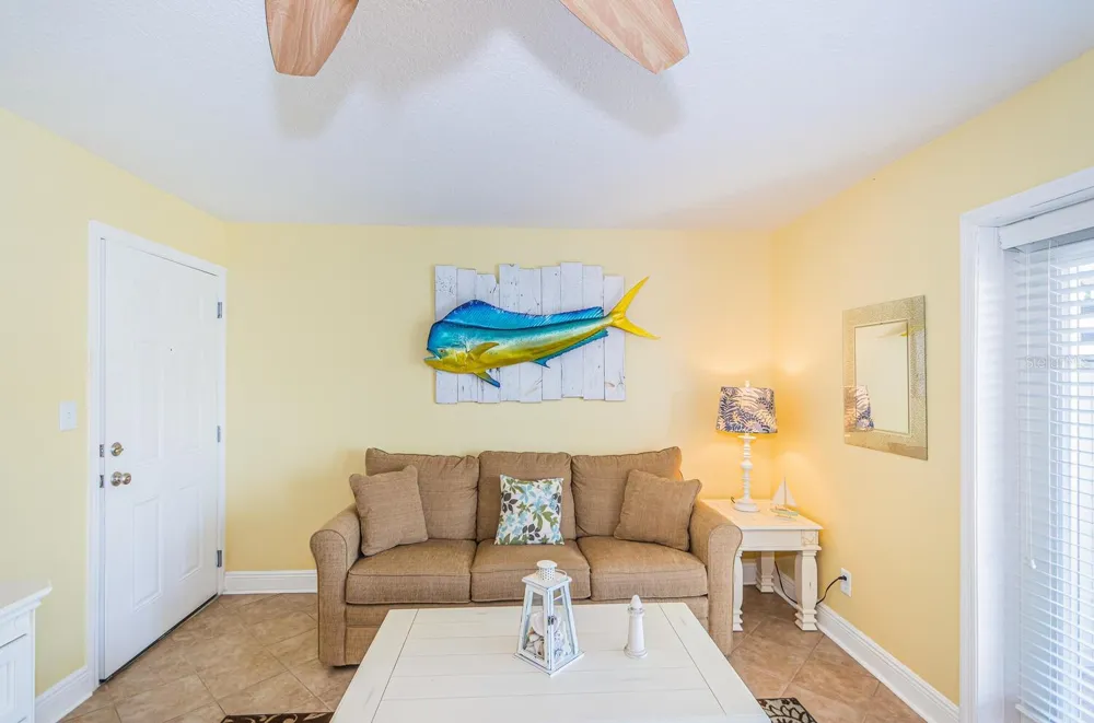 5215 COQUINA KEY DRIVE SE #B St Petersburg, FL 33705