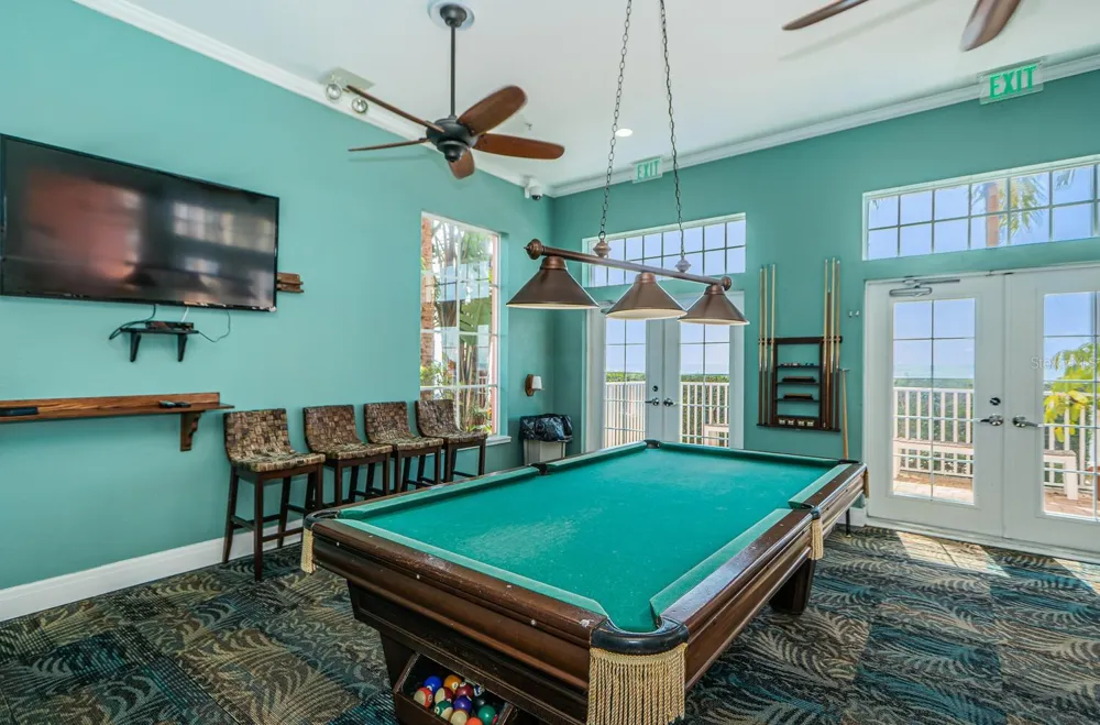 5215 COQUINA KEY DRIVE SE #B St Petersburg, FL 33705