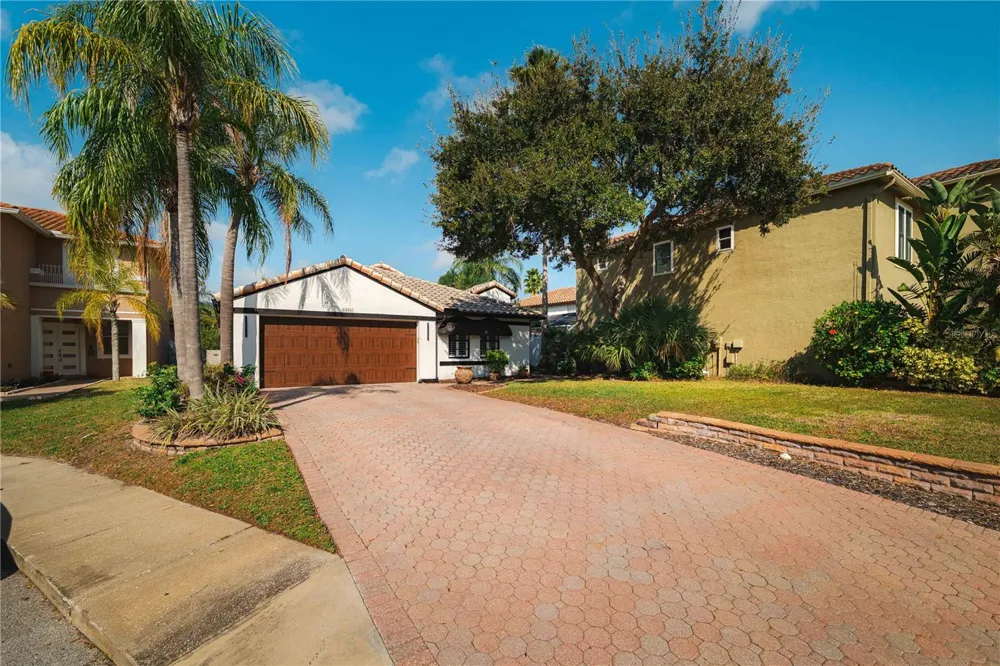 5806 CAY COVE COURT Tampa, FL 33615