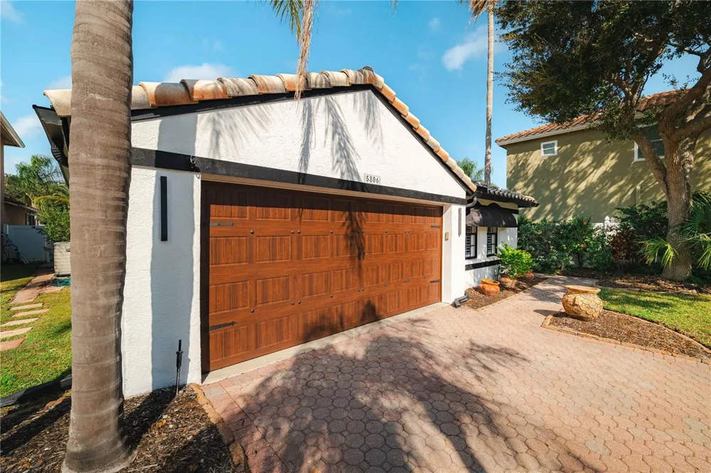 5806 CAY COVE COURT Tampa, FL 33615