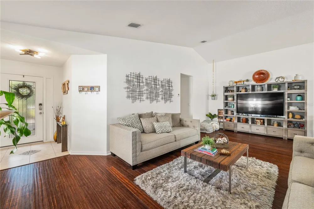 5806 CAY COVE COURT Tampa, FL 33615