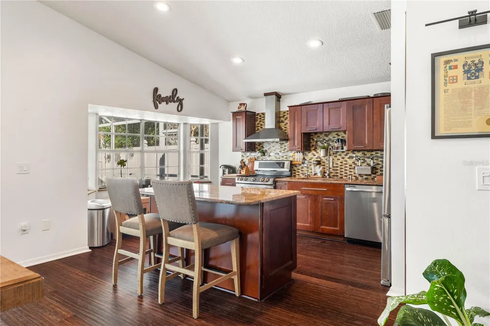 5806 CAY COVE COURT Tampa, FL 33615