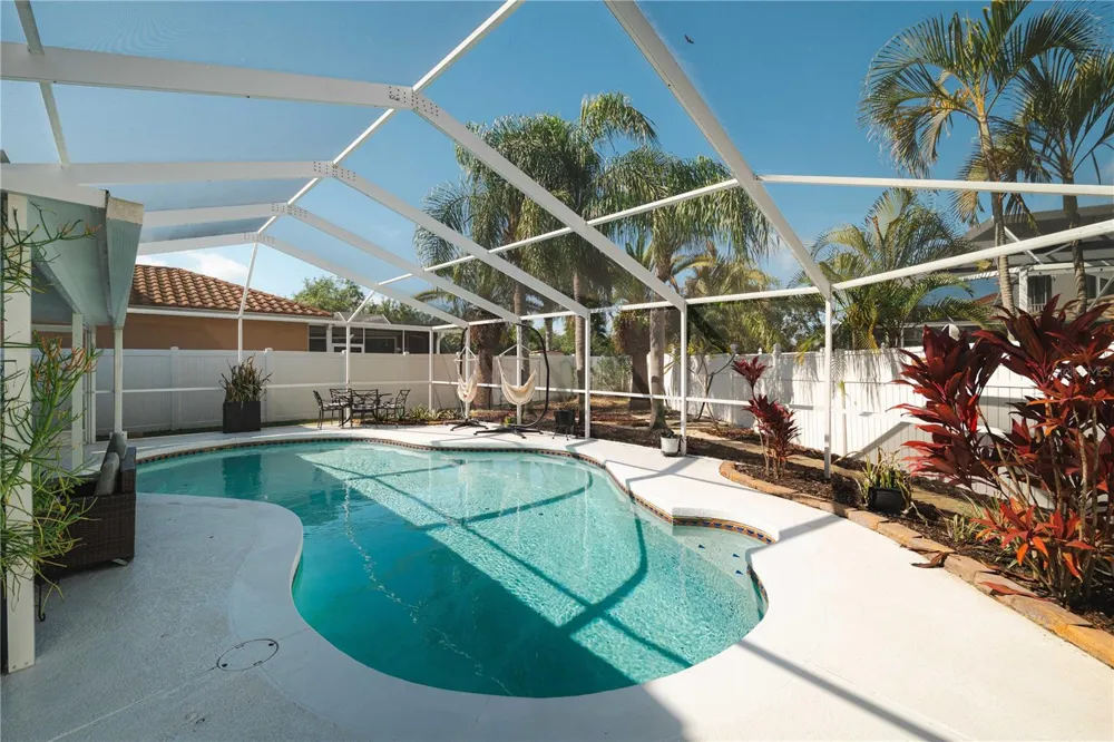5806 CAY COVE COURT Tampa, FL 33615