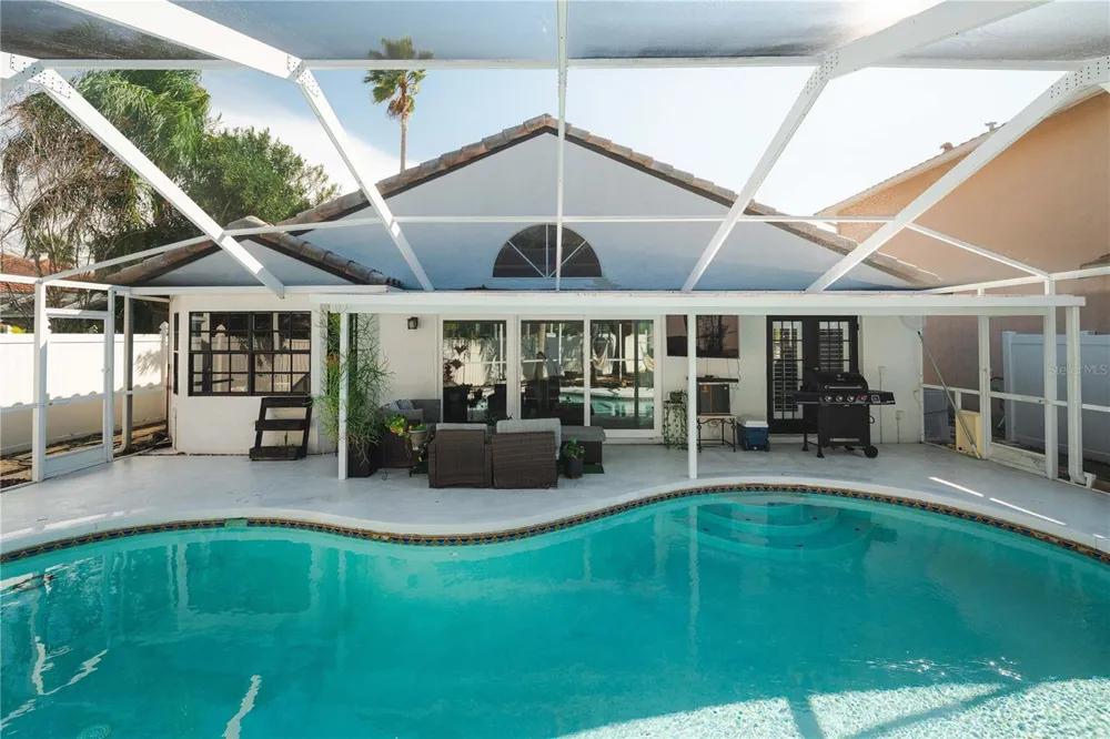 5806 CAY COVE COURT Tampa, FL 33615