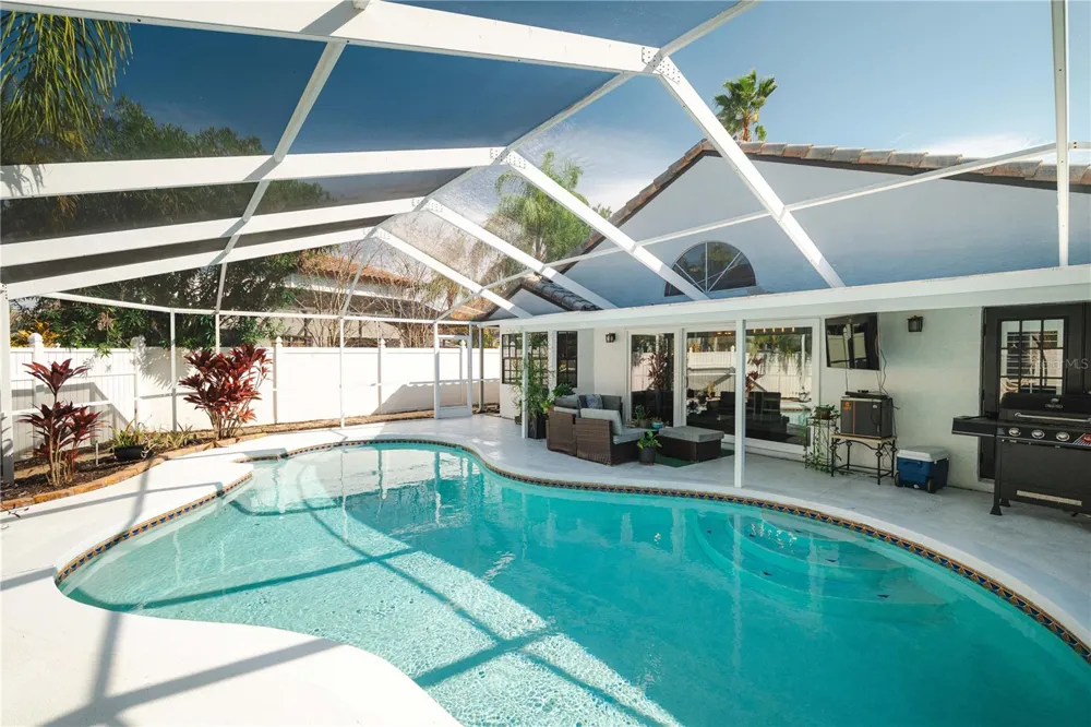 5806 CAY COVE COURT Tampa, FL 33615