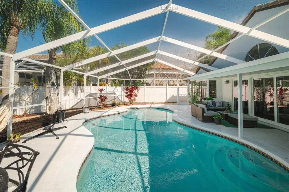 5806 CAY COVE COURT Tampa, FL 33615