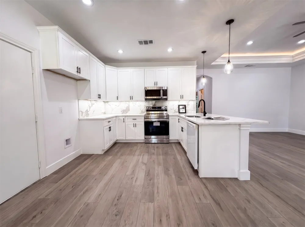 922 Gibbard Avenue Wills Point, TX 75169