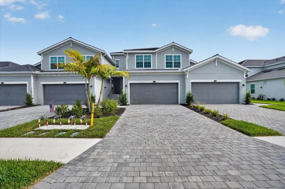 19209 CHERRYSTONE WAY #103 Lakewood Ranch, FL 34211
