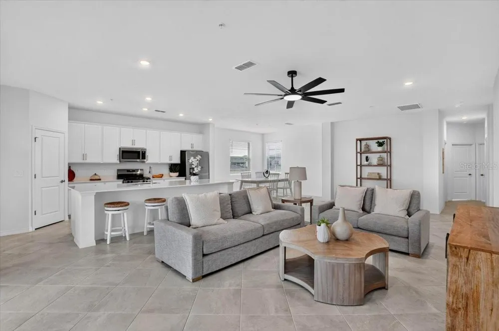 19209 CHERRYSTONE WAY #103 Lakewood Ranch, FL 34211