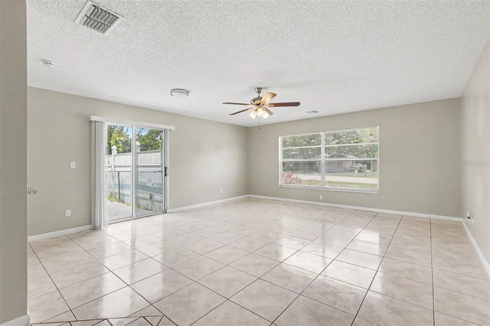483 WATER RUN ocala, FL 34472