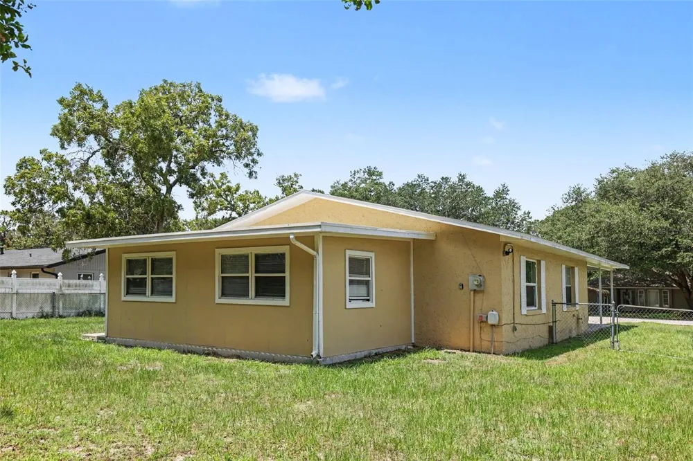 483 WATER RUN ocala, FL 34472