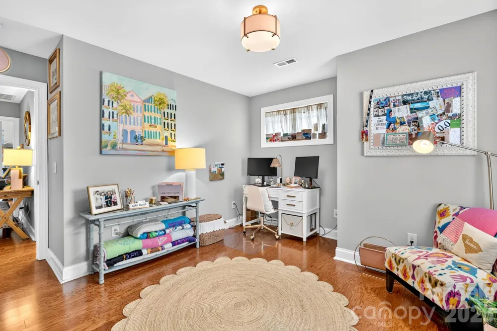 9 Winn Street Greenville, SC 29601