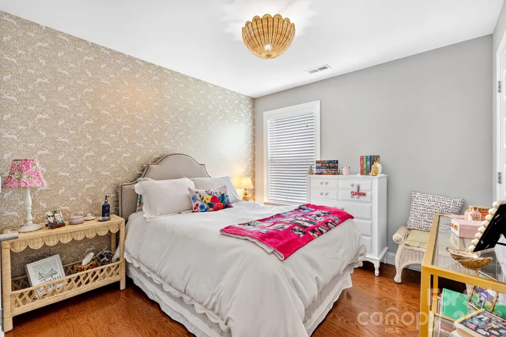 9 Winn Street Greenville, SC 29601