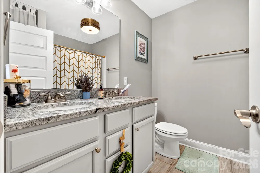 9 Winn Street Greenville, SC 29601