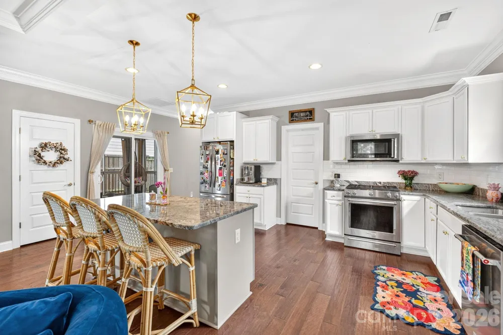 9 Winn Street Greenville, SC 29601