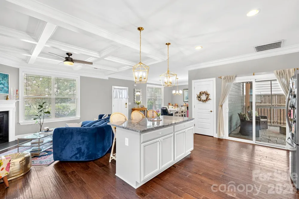 9 Winn Street Greenville, SC 29601