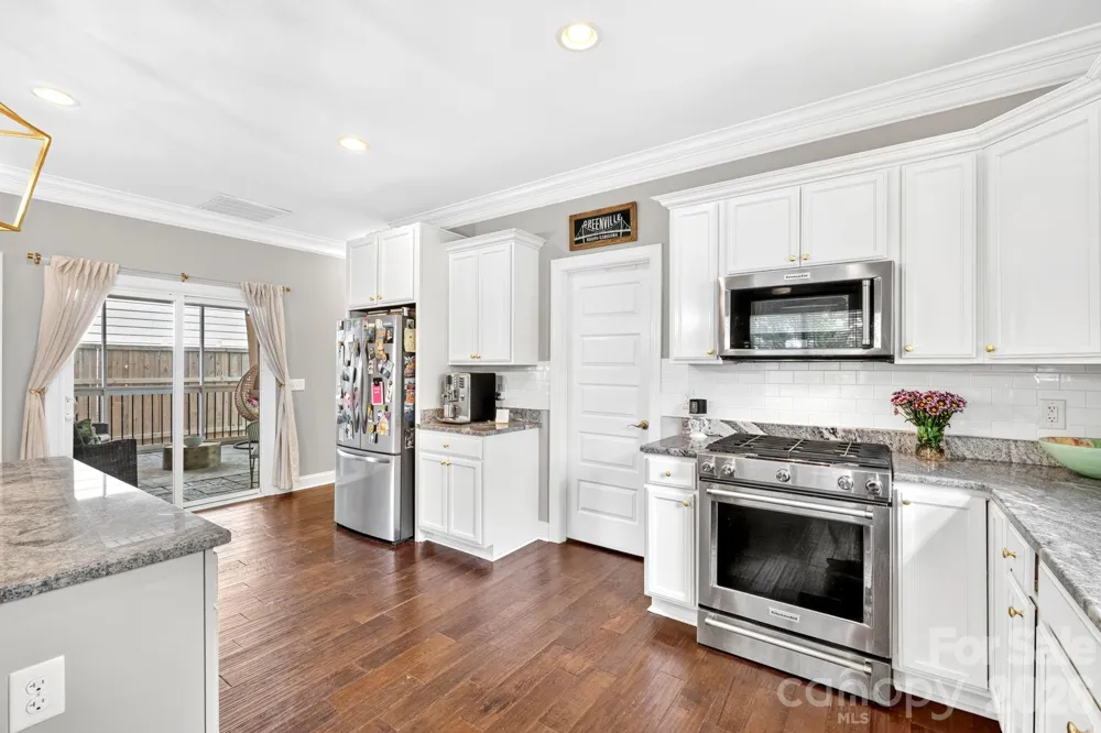 9 Winn Street Greenville, SC 29601