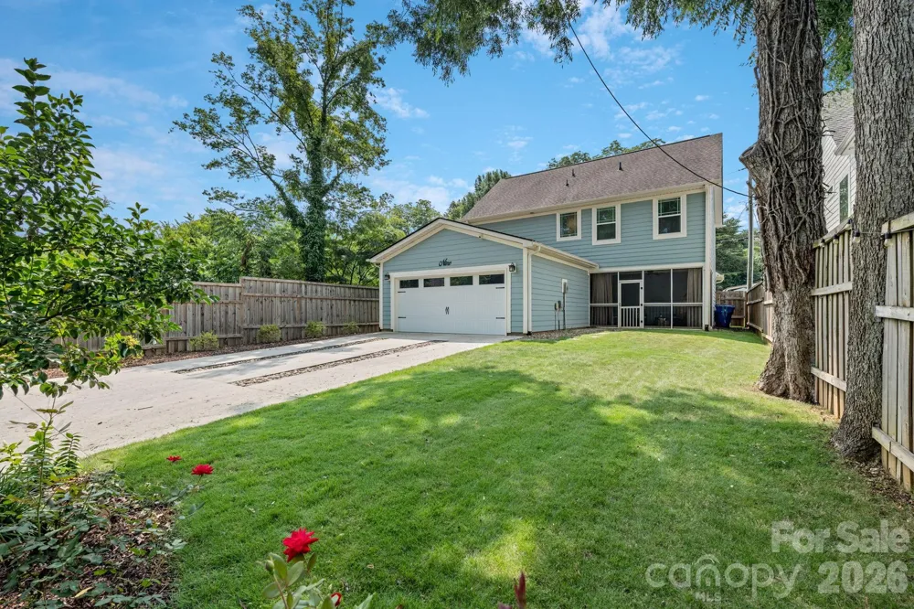 9 Winn Street Greenville, SC 29601