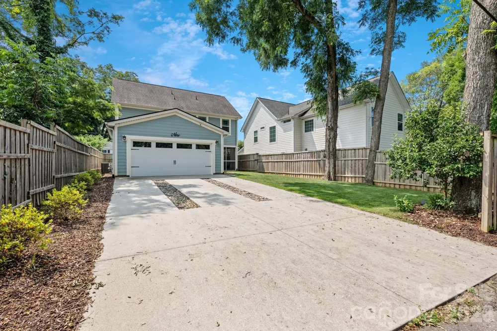 9 Winn Street Greenville, SC 29601