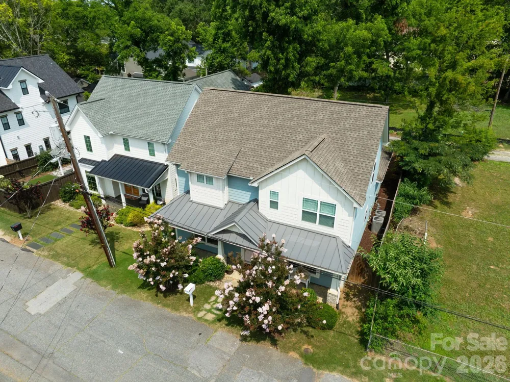9 Winn Street Greenville, SC 29601