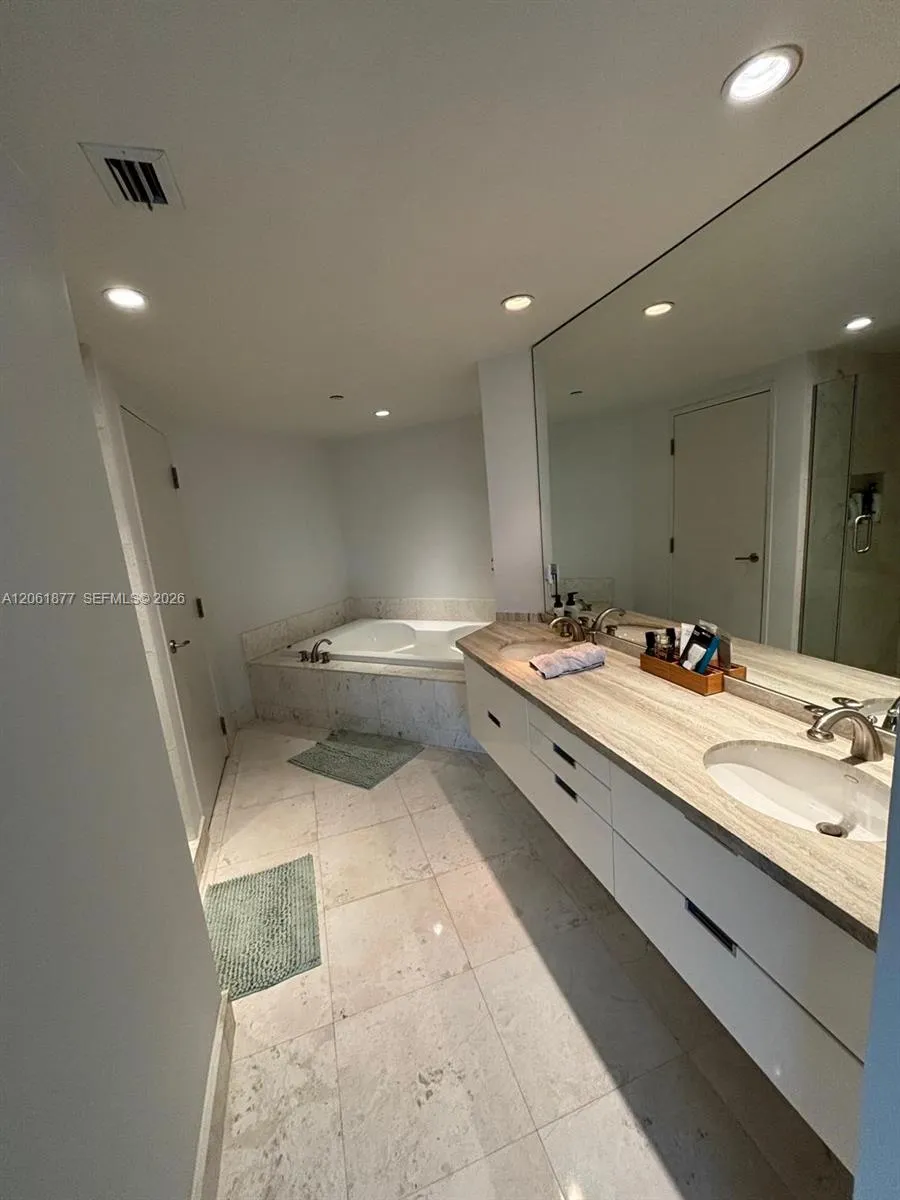 9401 Collins #401 Surfside, FL 33154