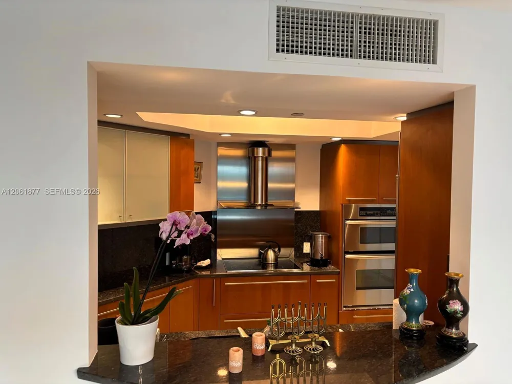 9401 Collins #401 Surfside, FL 33154