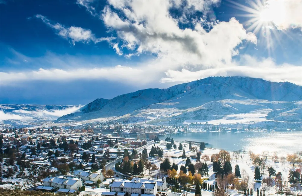 260 Apple Avenue Chelan, WA 98816