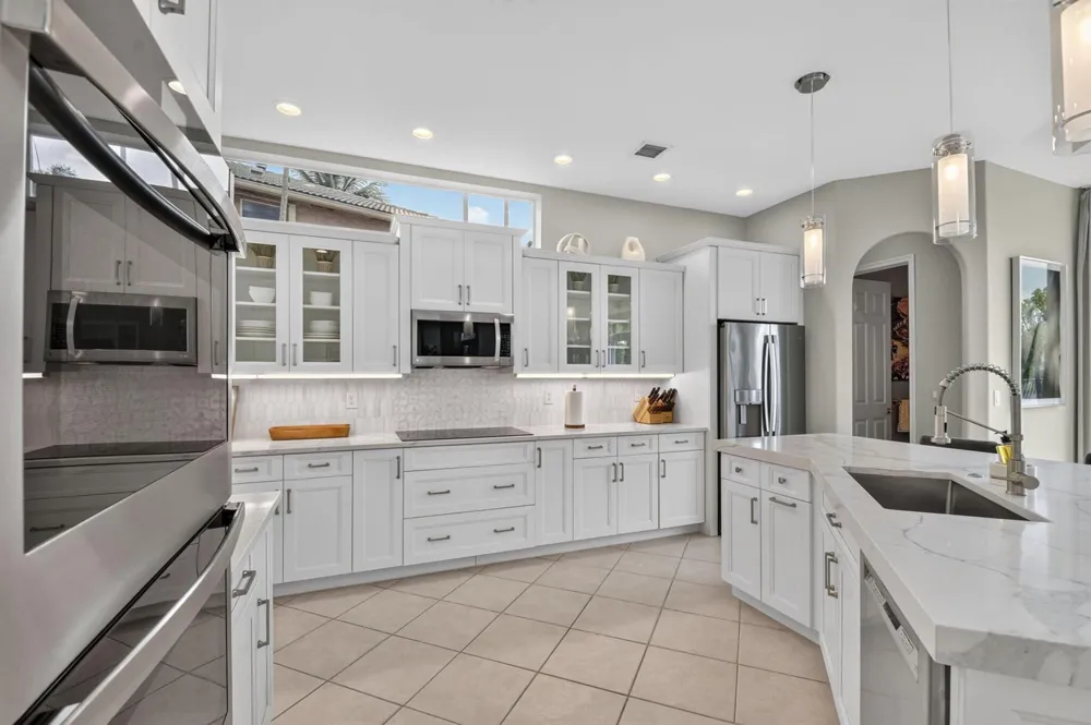 2279 Ridgewood Circle Royal Palm Beach, FL 33411