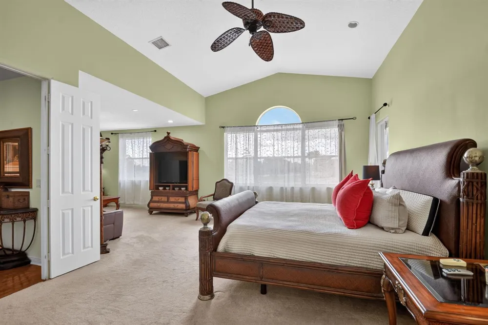 2279 Ridgewood Circle Royal Palm Beach, FL 33411