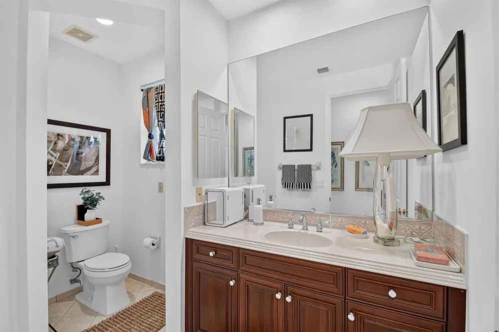 2279 Ridgewood Circle Royal Palm Beach, FL 33411